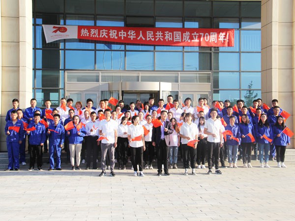 “壯麗七十年，歌頌新時(shí)代”—新能源公司全體職工唱響時(shí)代最強(qiáng)音