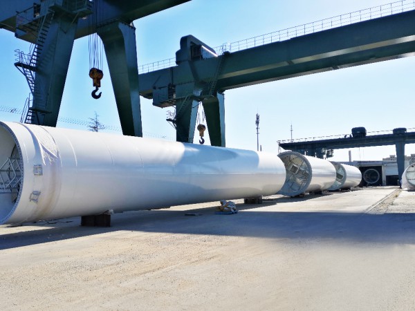 新能源公司安北6B200MW風(fēng)電項(xiàng)目  首套塔筒順利發(fā)貨