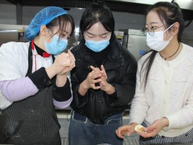 弘揚(yáng)傳統(tǒng)迎冬至 餃香四溢暖人心 ——新能源公司開展冬至包餃子活動(dòng)